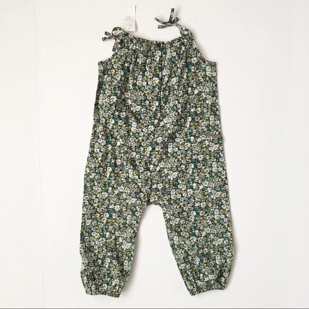 NWT BabyGap Romper - Picture 2 of 3
